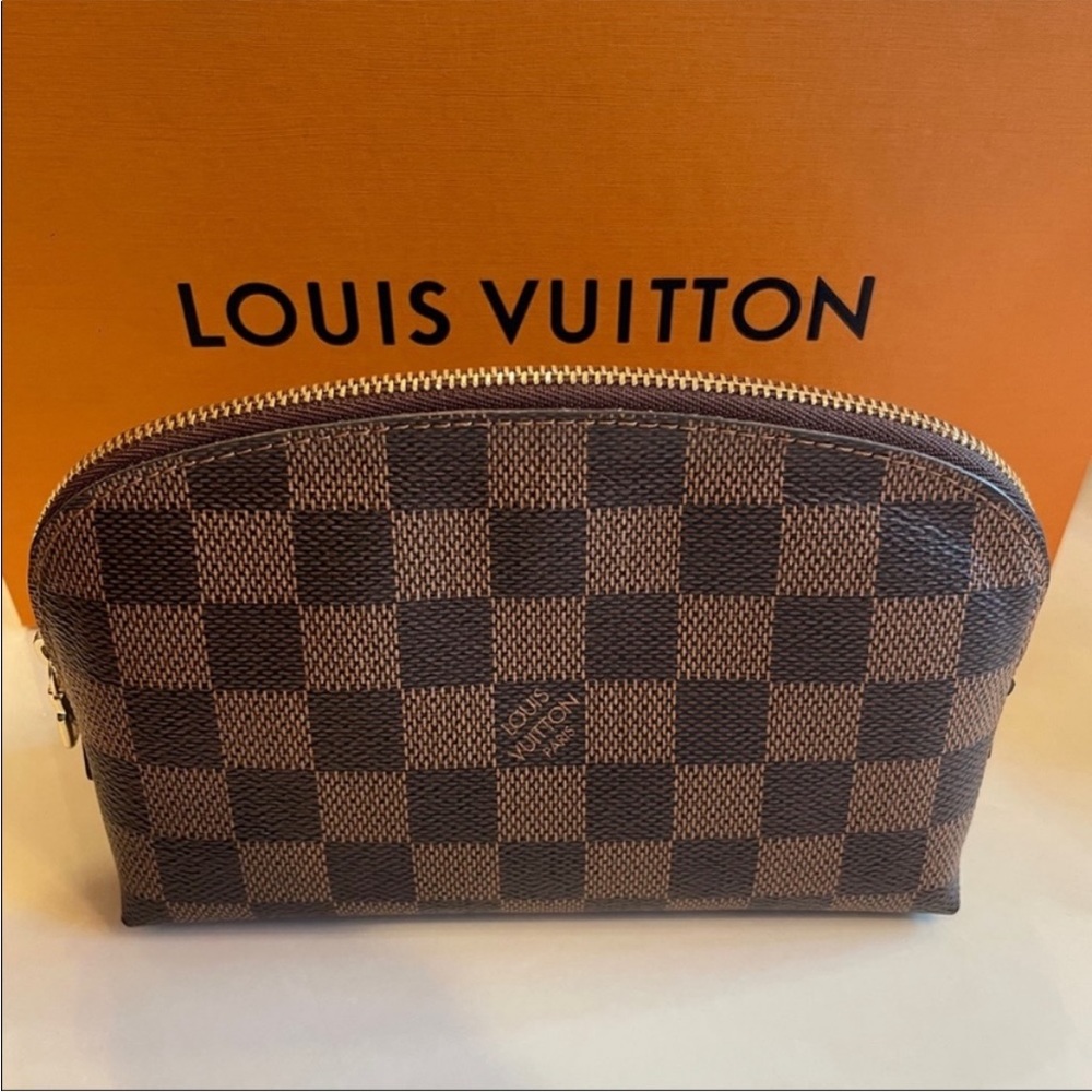 Louis Vuitton Cosmetic Pouch ❤️ - Picture 1 of 16